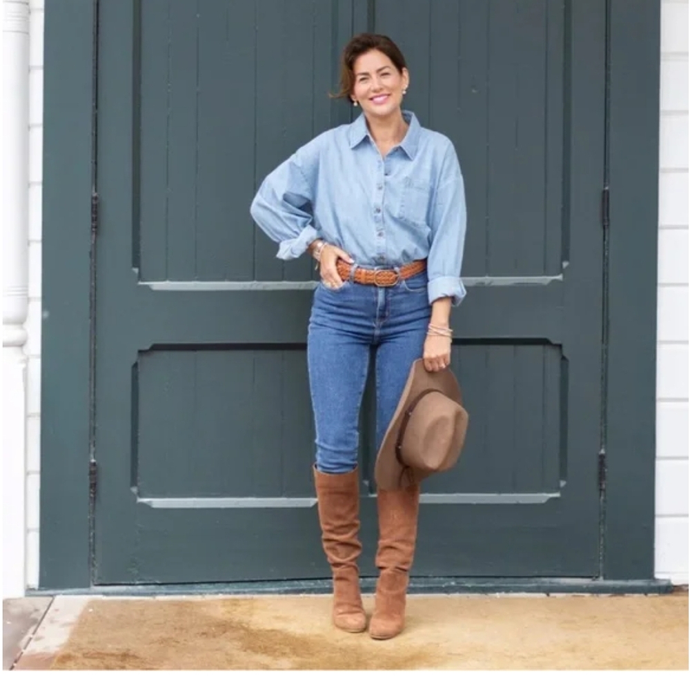 Stylish Light Blue Button Down Shirt
